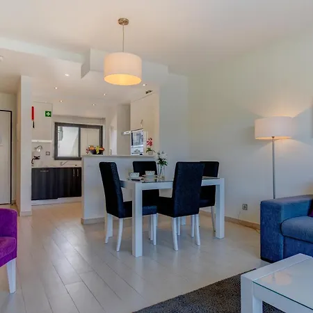 One Bedroom In Albur Village 1i